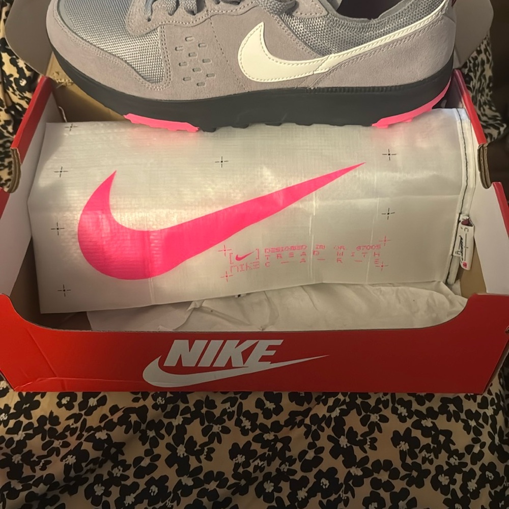 Nike Kids Gray and Pink Sneakers - Comfortable Everyday Shoe
